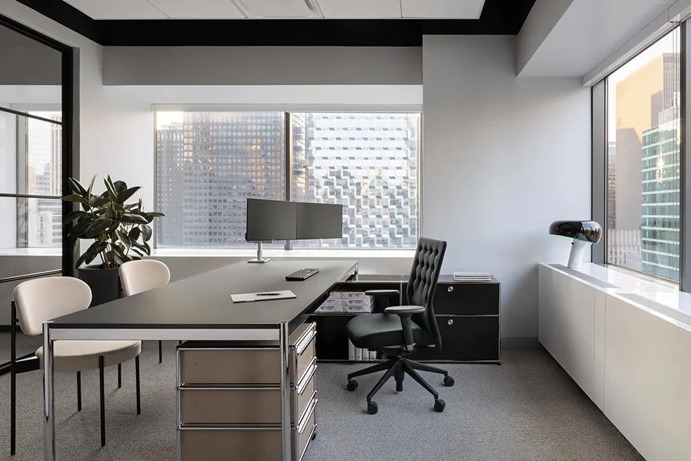 【分享】优雅灰高品质可持续办公室设计欣赏